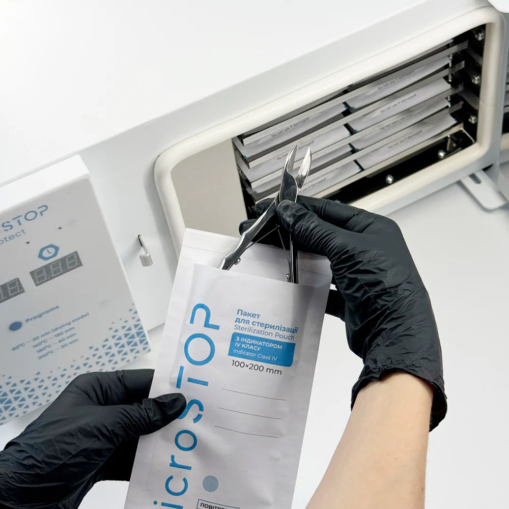 El MicroSTOP PROTECT PRO de gran capacidad y certificado para ofrecer la máxima higiene en servicios de manicura y pedicura.